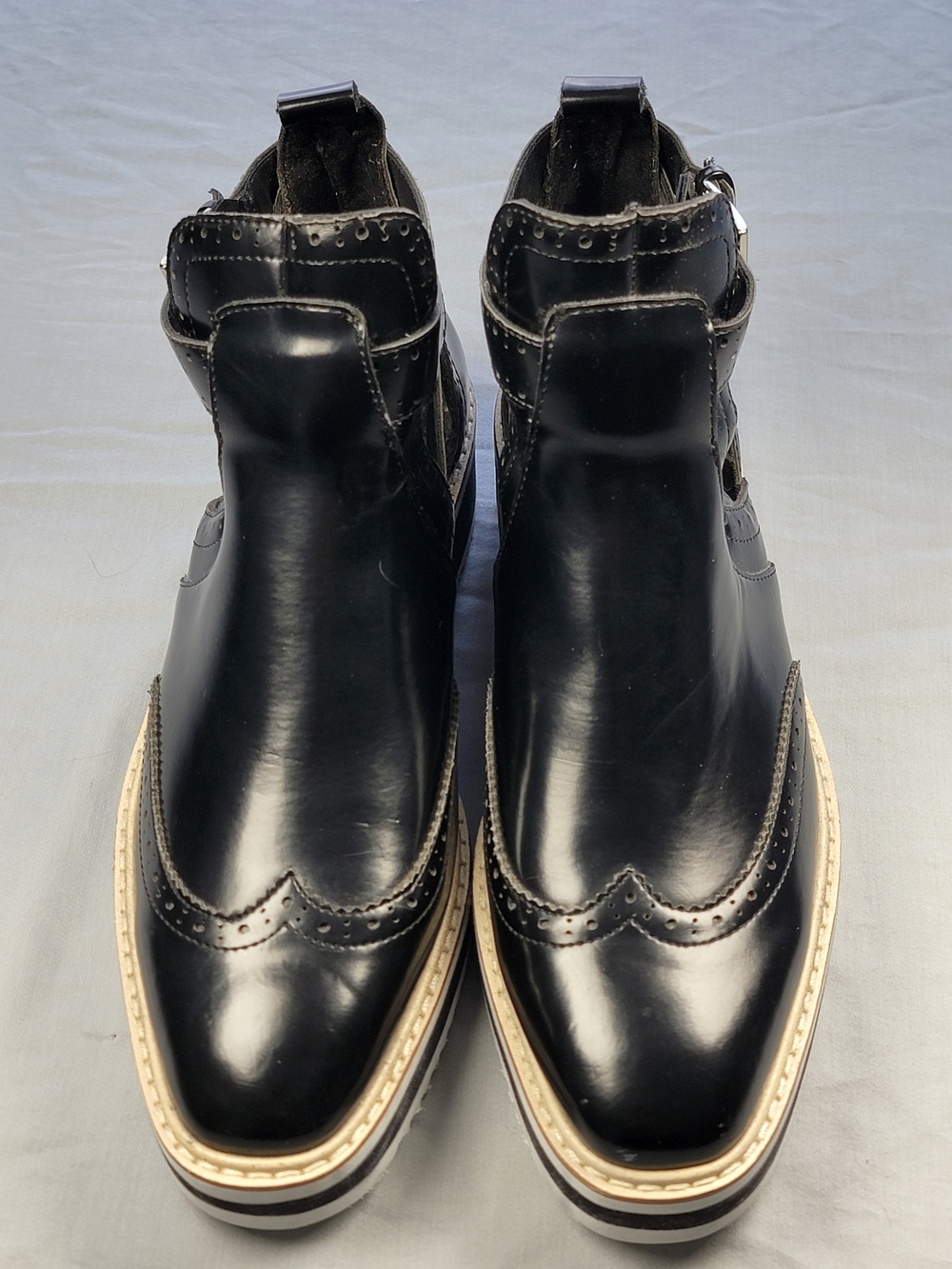 Zara Basic Black Leather Wingtip Buckle Platform Ankle Bootie Women's Size 7.5